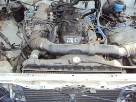 1984 TOYOTA PICK-UP HILUX, 2.4L EFI AUTO 2WD, COLOR WHITE, STK Z15003